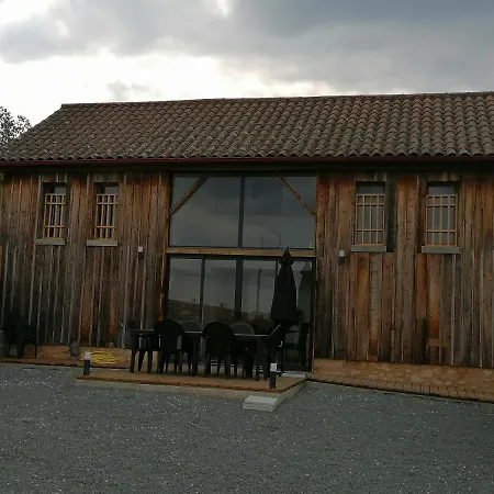 Les Loges Du Temps Gites *