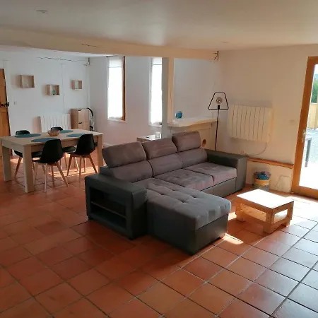 Les Loges Du Temps Gites ホテル Lunas (Dordogne)